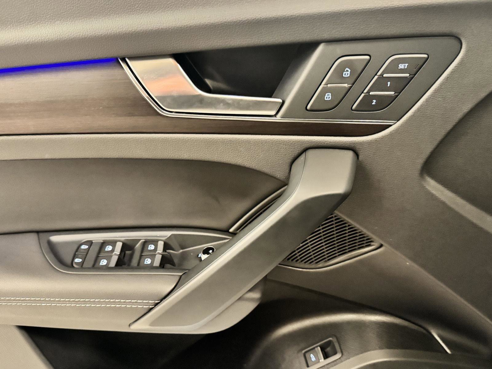 Certified 2025 Audi Q5 2.0T Premium Plus w/ Premium Plus Package image 14