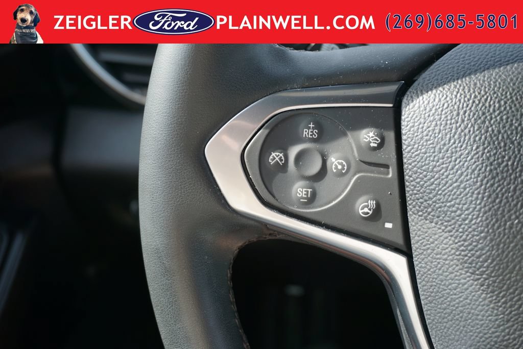 Used 2023 Chevrolet Traverse RS AWD/4WD image 28