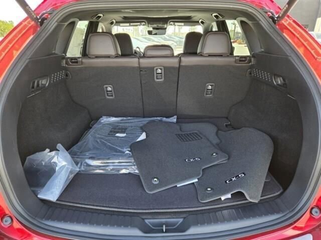 Used 2025 MAZDA CX-5 Signature image 19