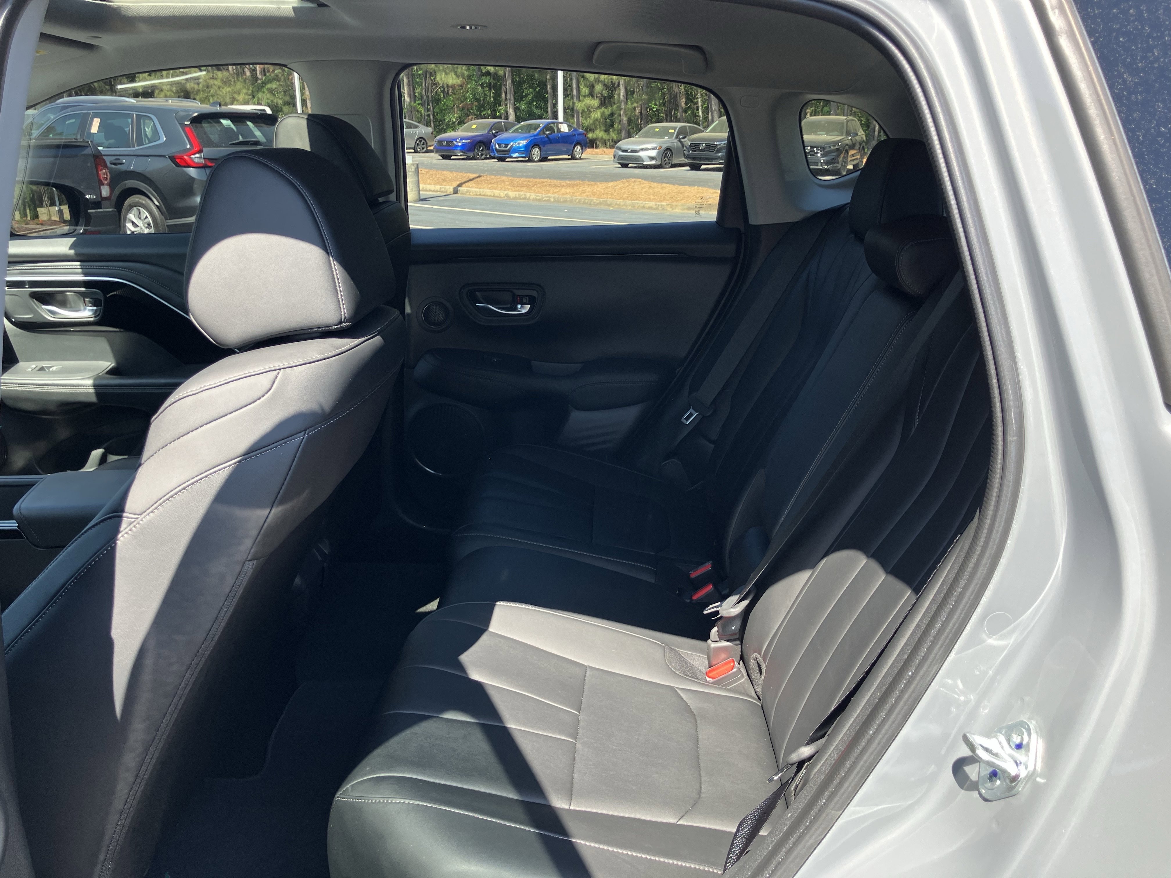 Used 2025 Acura ADX FWD image 33