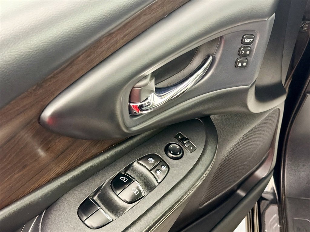 Used 2019 Nissan Murano Platinum image 17
