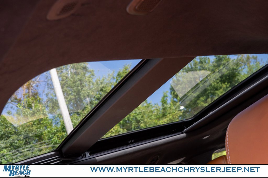 New 2026 Chrysler Pacifica Pinnacle image 19