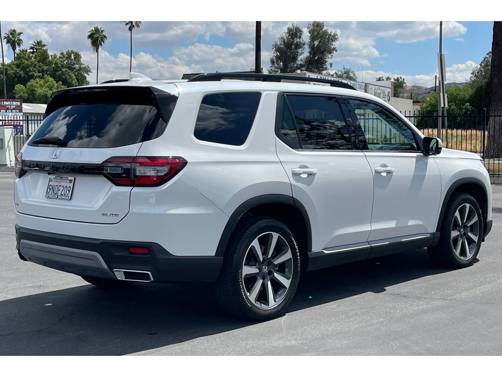 Certified 2025 Honda Pilot Elite image 6