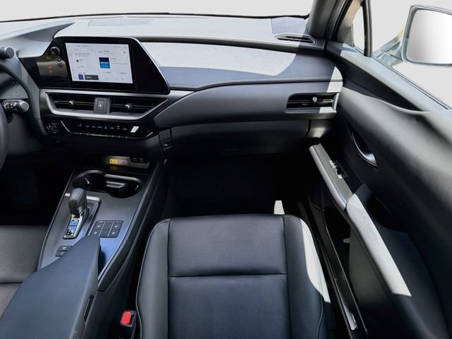 Used 2025 Lexus UX 300h FWD image 17