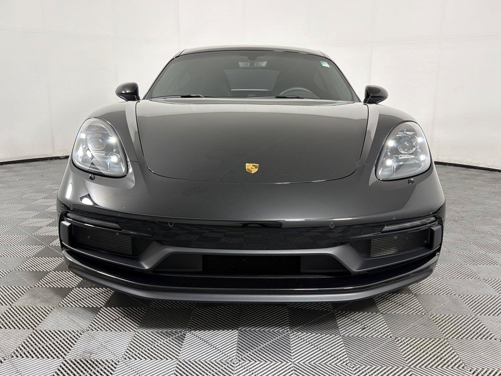 Used 2025 Porsche 718 Cayman GTS RWD image 2