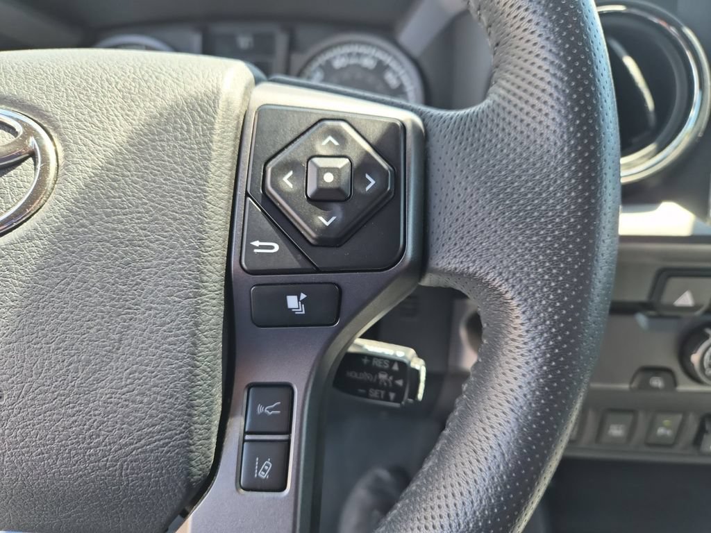 Used 2019 Toyota Tacoma TRD Sport w/ Technology Package RWD image 19