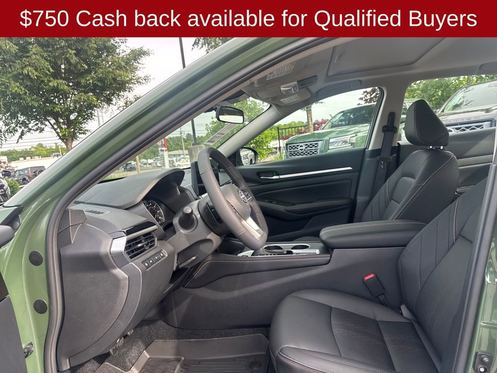 New 2026 Nissan Altima 2.5 SR w/ SR Premium Package FWD image 31