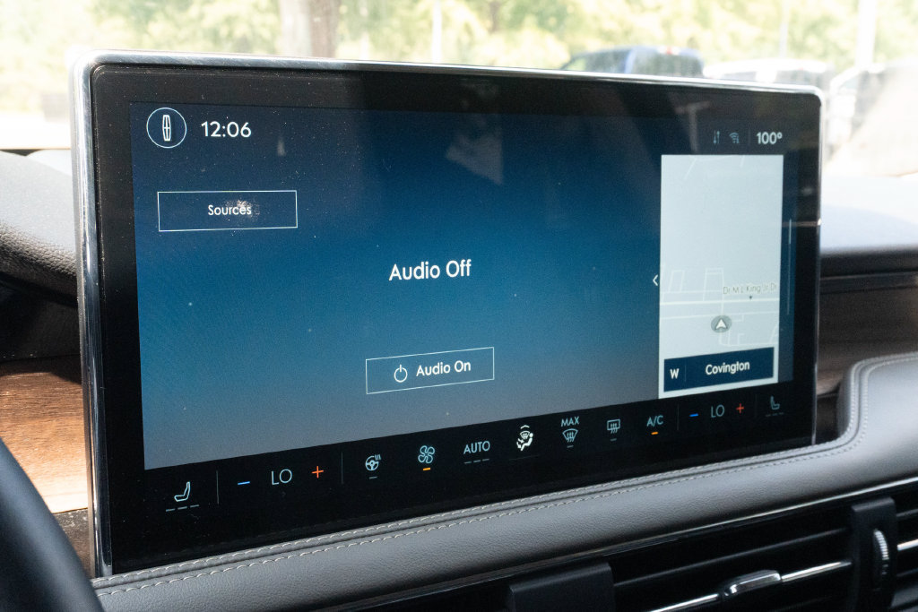 Used 2025 Lincoln Corsair Reserve FWD image 27