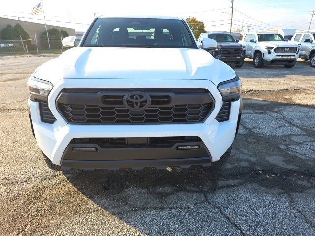 New 2025 Toyota Tacoma TRD Off-Road image 2