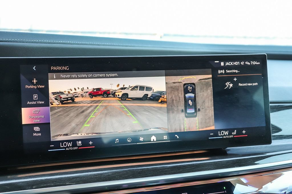Used 2024 BMW 740i RWD image 27