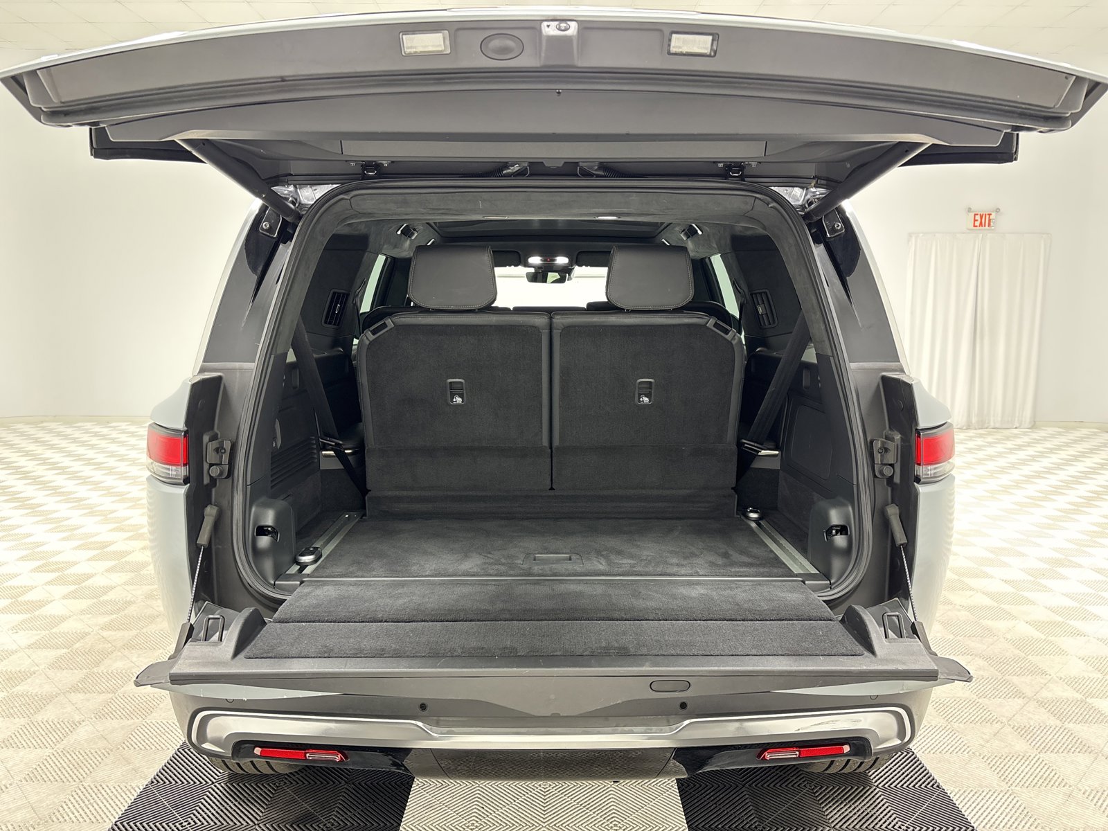 Used 2022 Rivian R1S Launch Edition image 15