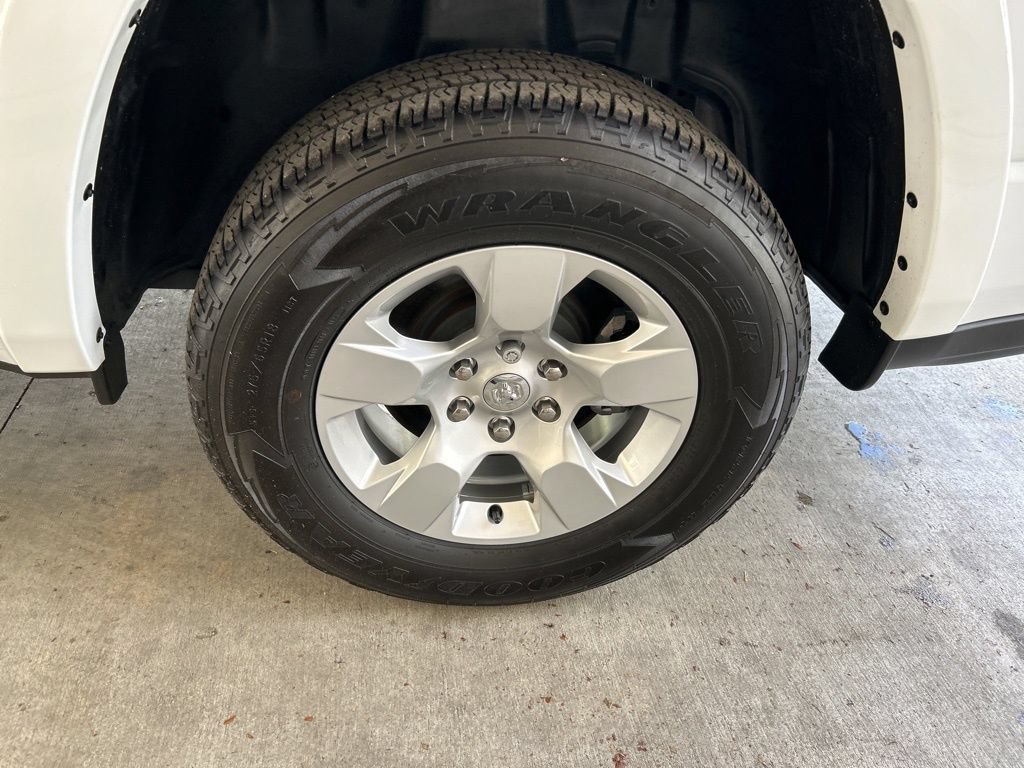 Used 2025 RAM 1500 Big Horn AWD/4WD image 18