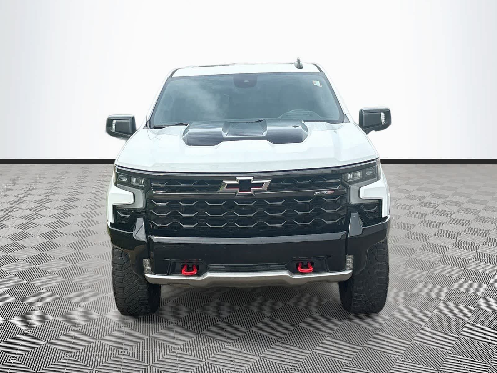 Used 2023 Chevrolet Silverado 1500 ZR2 w/ Technology Package AWD/4WD image 2