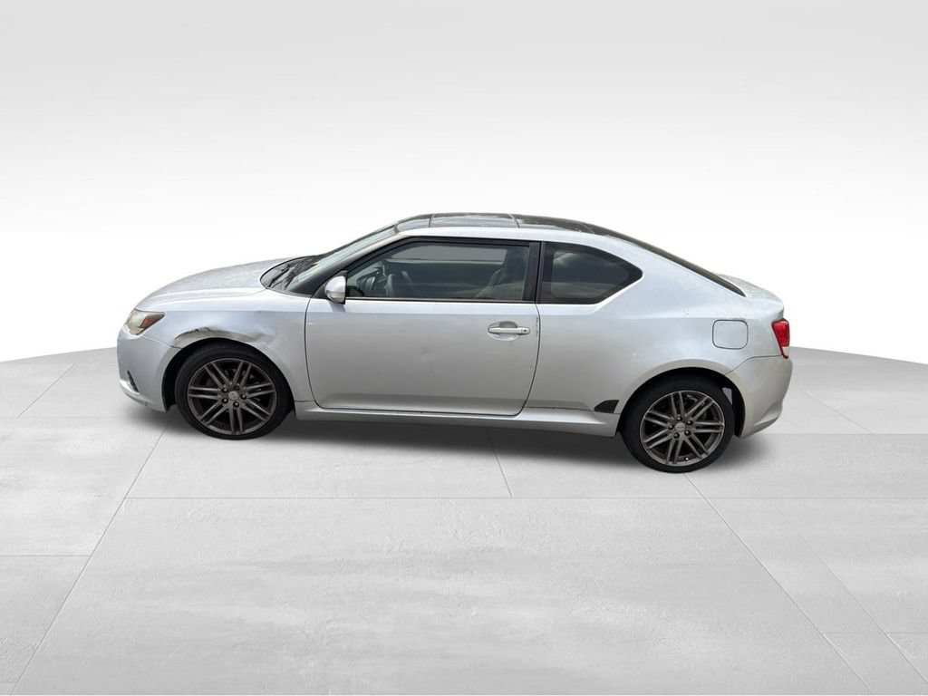 Used 2013 Scion tC FWD image 9