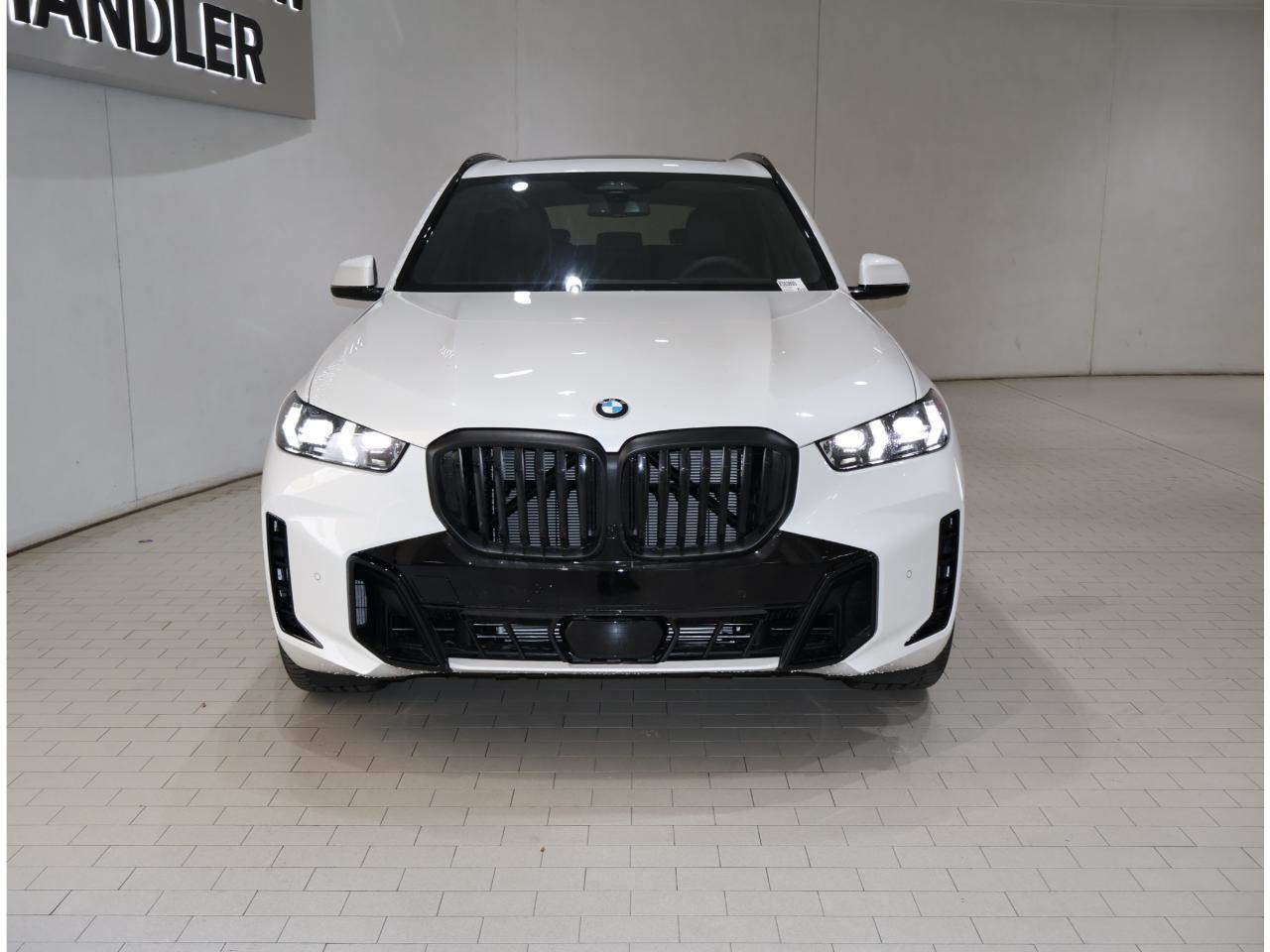Used 2026 BMW X5 sDrive40i w/ M Sport Package RWD image 8