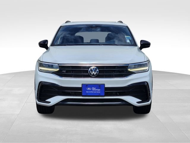 Used 2023 Volkswagen Tiguan SE R-Line AWD/4WD image 3