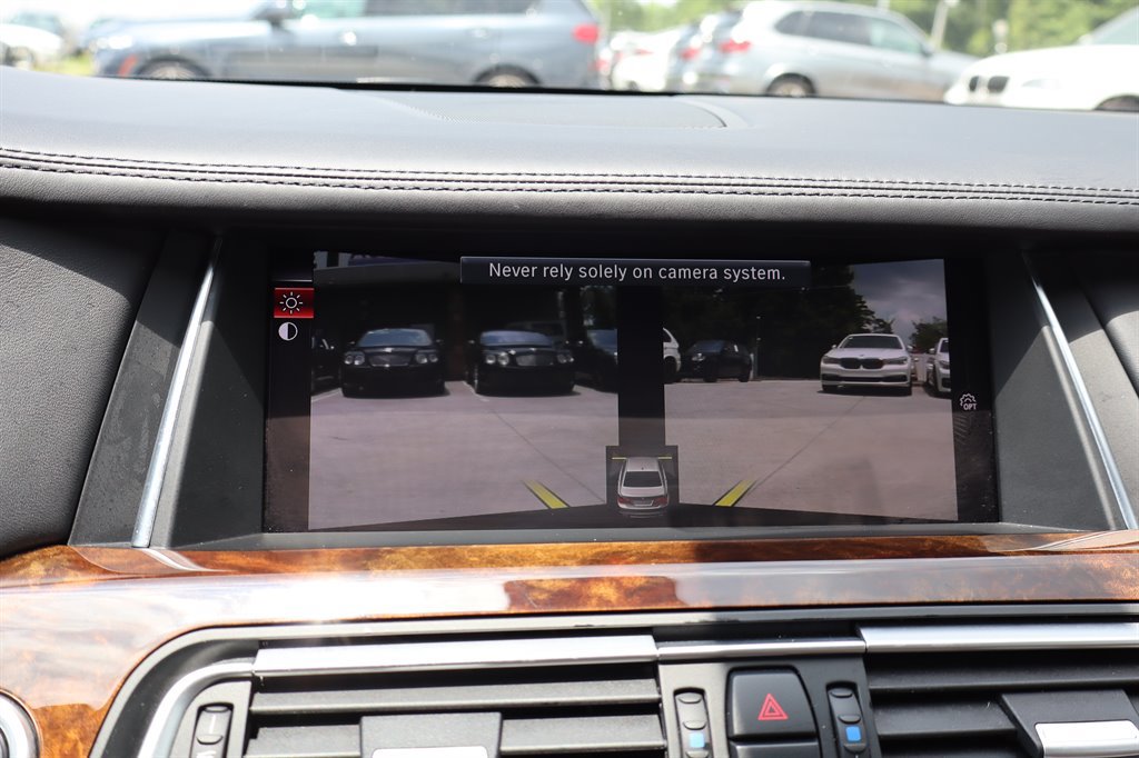 Used 2015 BMW 750Li RWD image 26