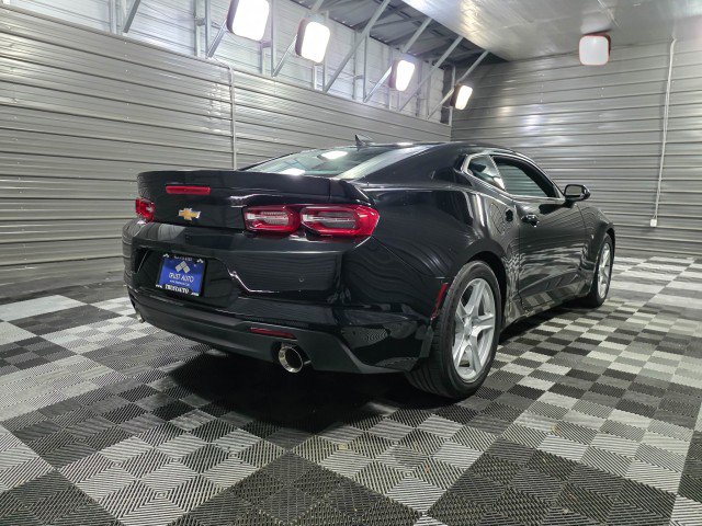 Used 2019 Chevrolet Camaro LT RWD image 5