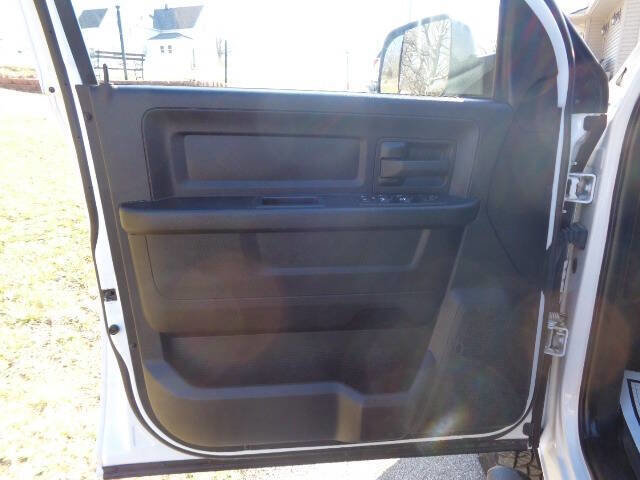Used 2022 RAM 2500 Tradesman AWD/4WD image 12