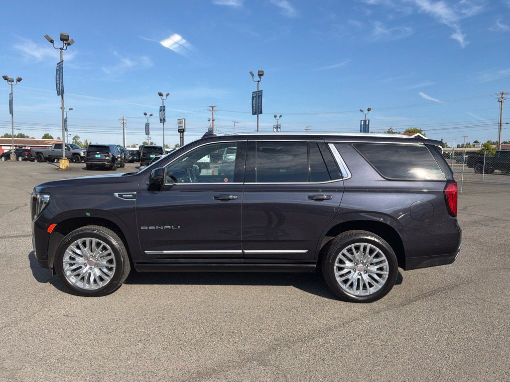 Used 2024 GMC Yukon Denali w/ Advanced Technology Package AWD/4WD image 7