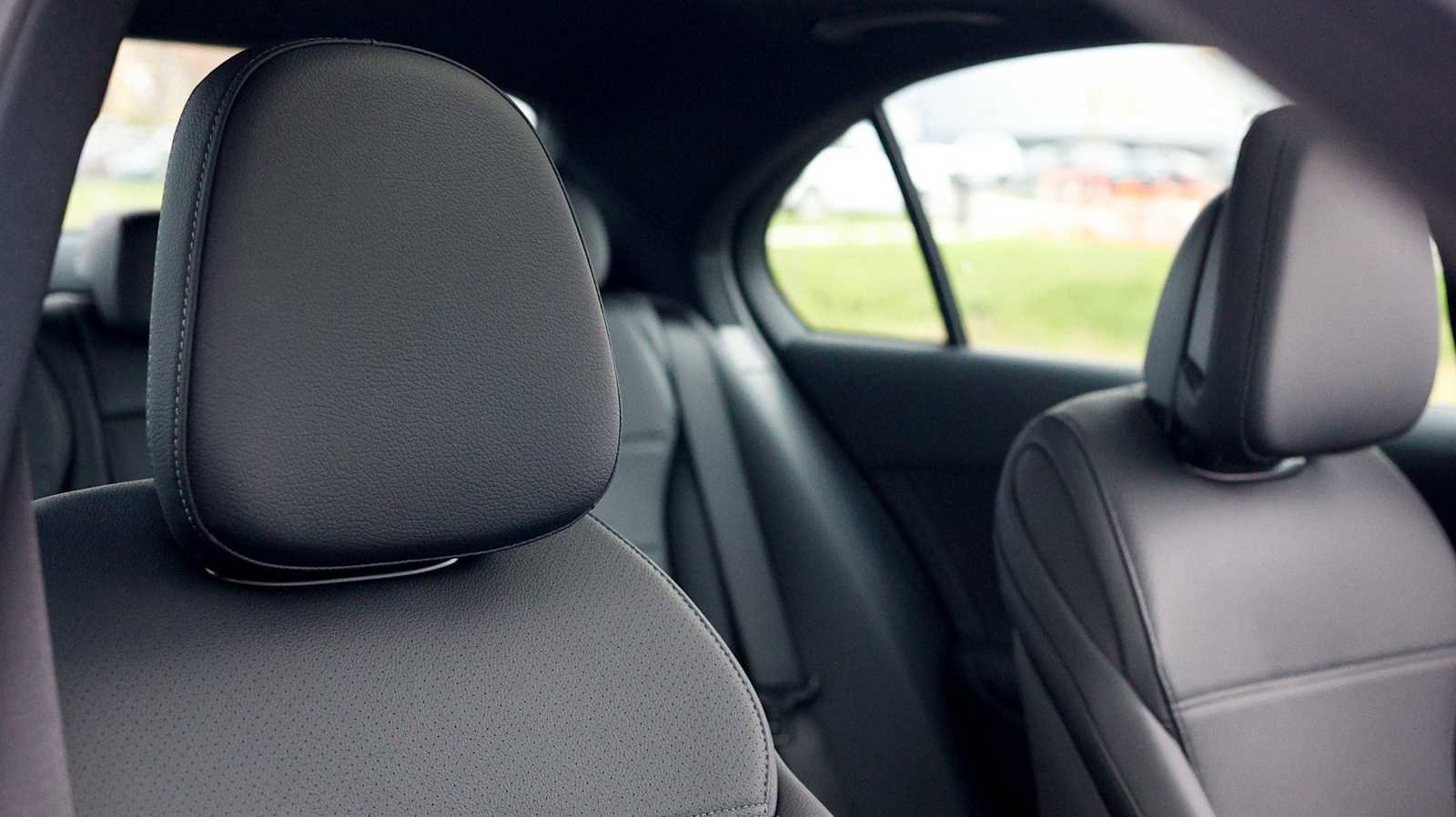 Used 2026 Mercedes-Benz C 300 4MATIC Sedan image 24