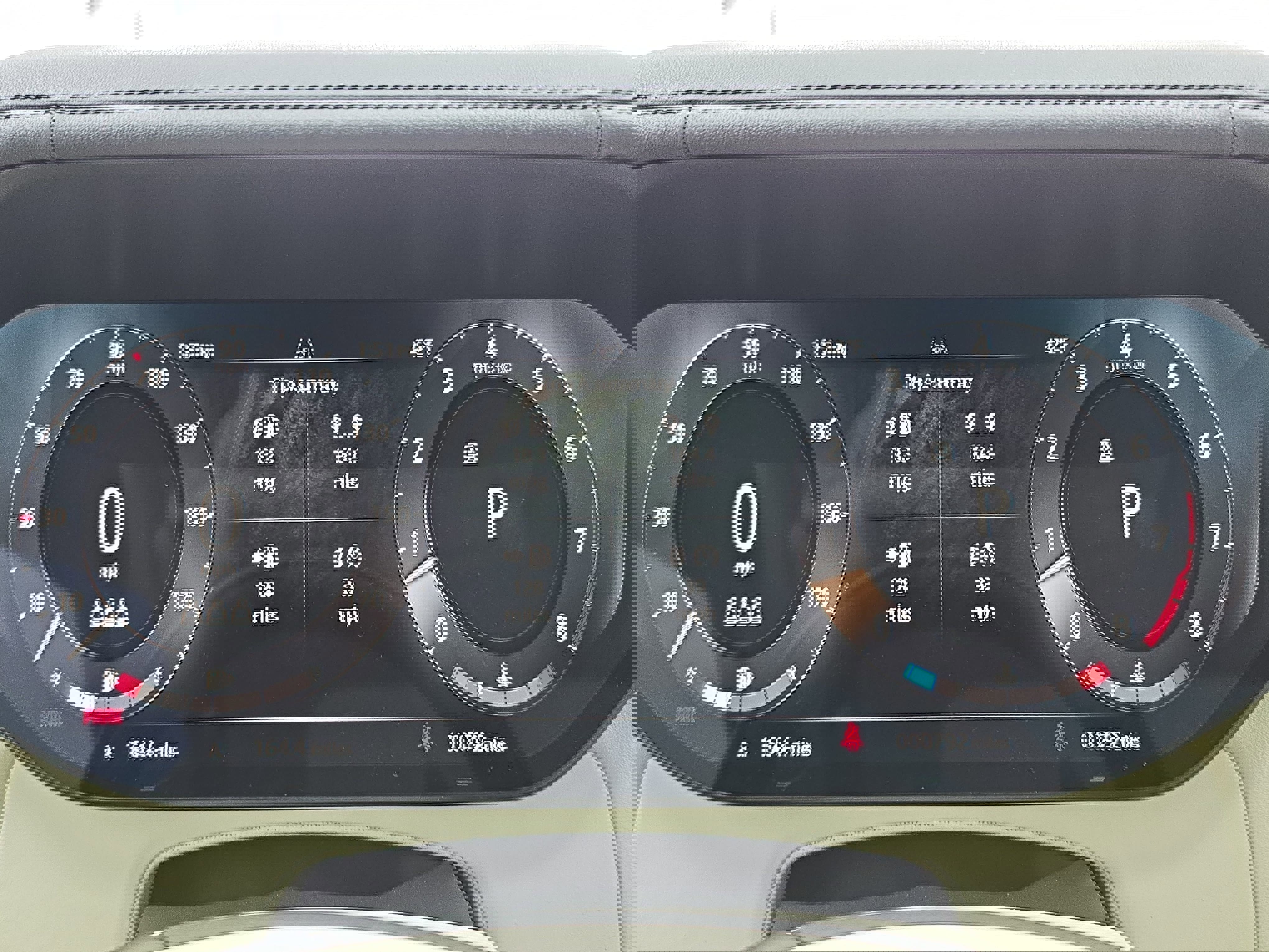 Used 2025 Land Rover Range Rover SE image 19