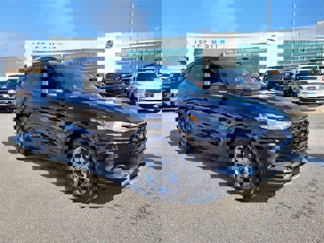 New 2025 Ford Escape ST-Line w/ Equipment Group 301A