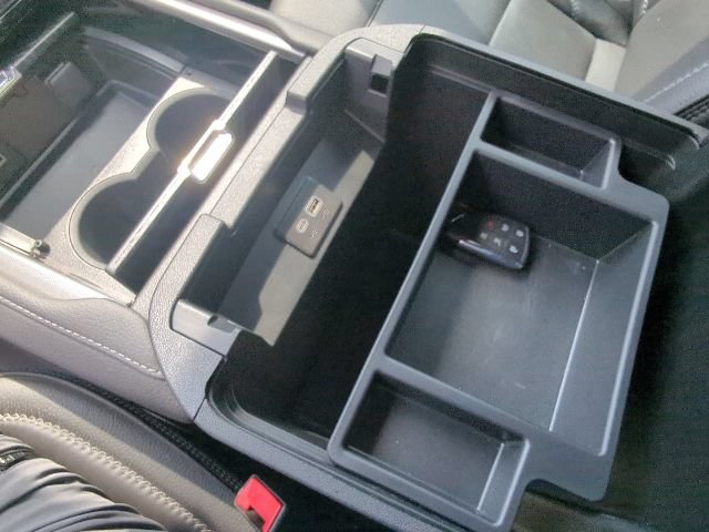Used 2024 GMC Yukon Denali AWD/4WD image 35