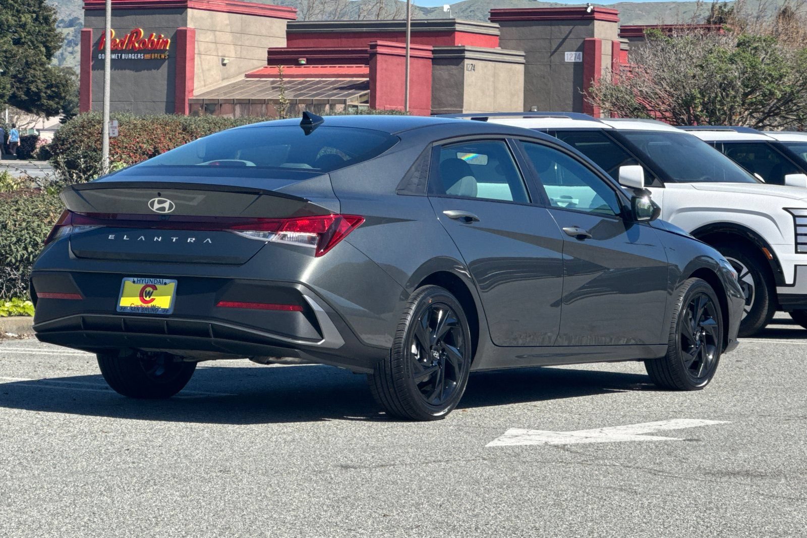 New 2026 Hyundai Elantra Sport FWD image 4