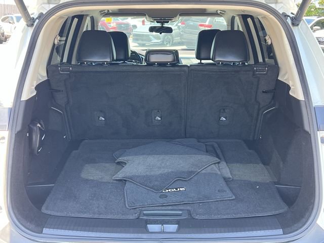 Used 2021 Nissan Rogue SV w/ Premium Package FWD image 39