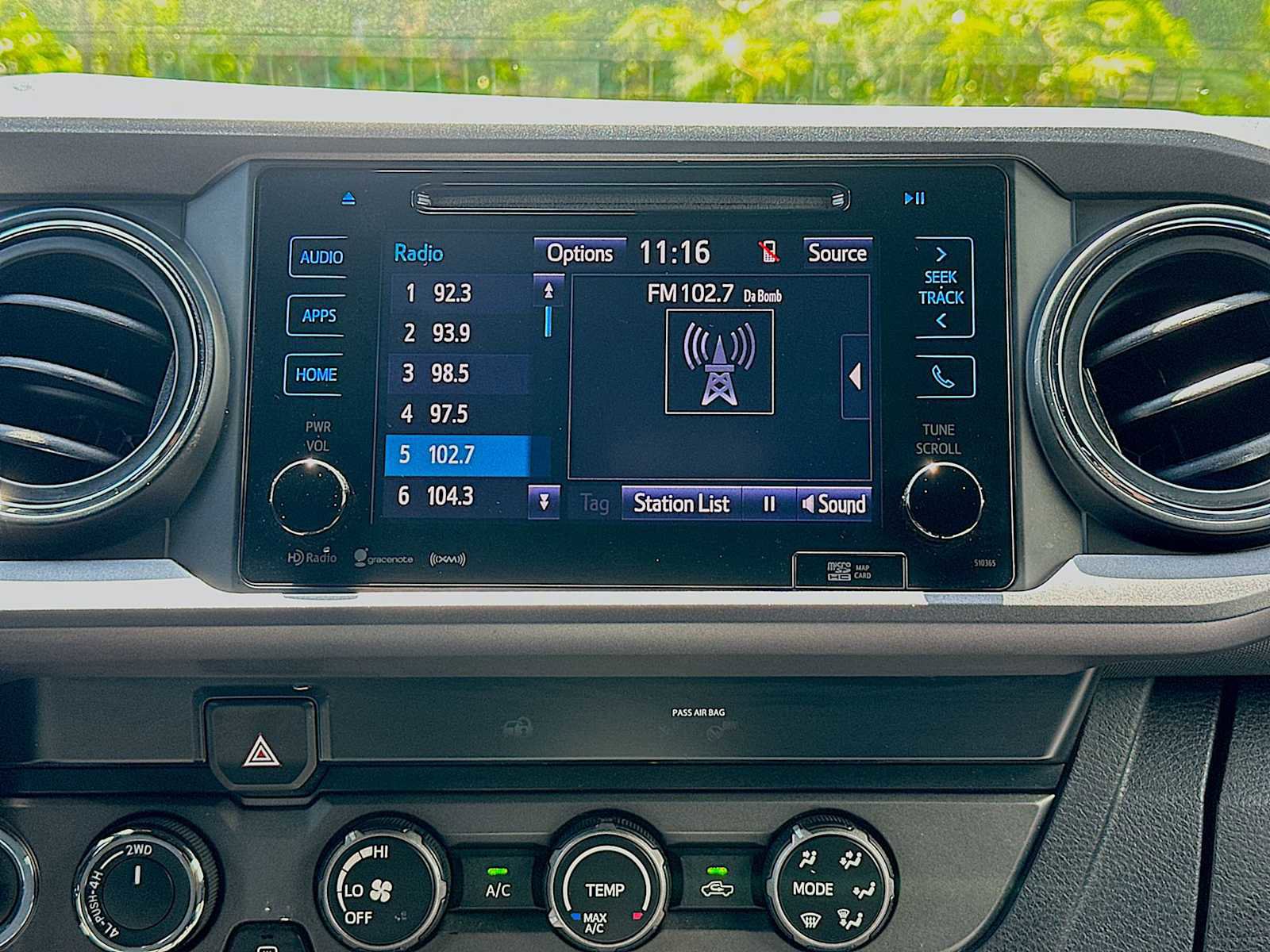 Used 2019 Toyota Tacoma TRD Off-Road image 12