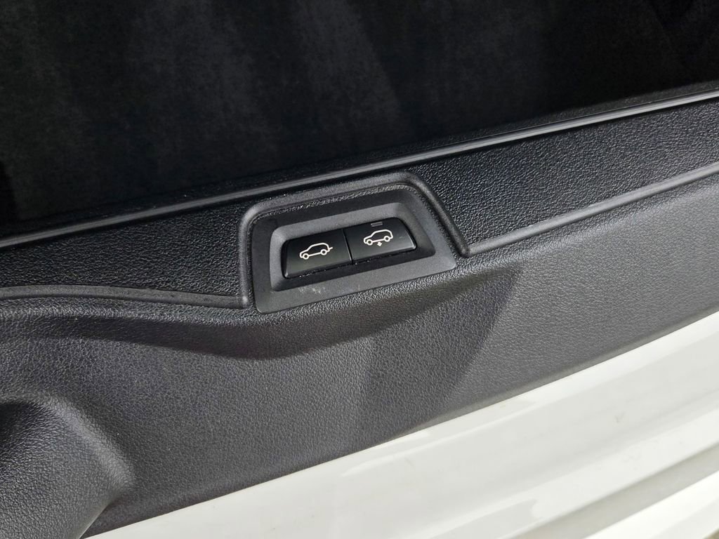Used 2021 BMW X7 xDrive40i w/ M Sport Package AWD/4WD image 43