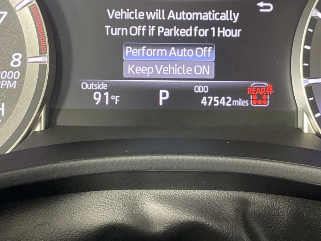 Used 2024 Toyota Highlander XLE AWD/4WD image 22