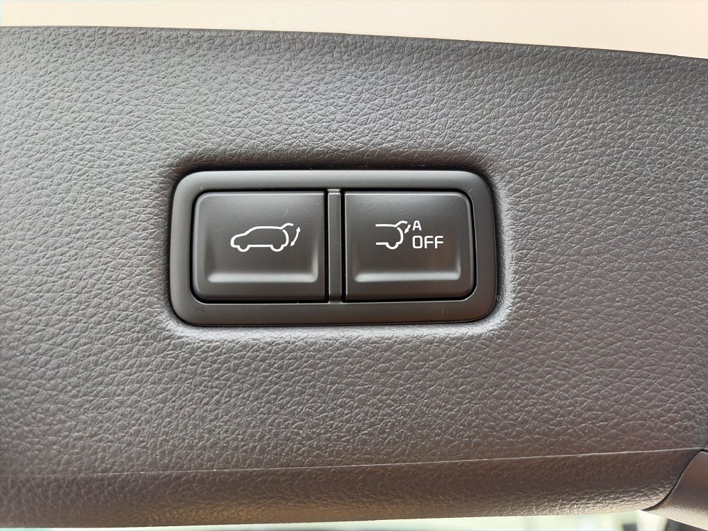 New 2027 Kia Carnival SX Prestige FWD image 8