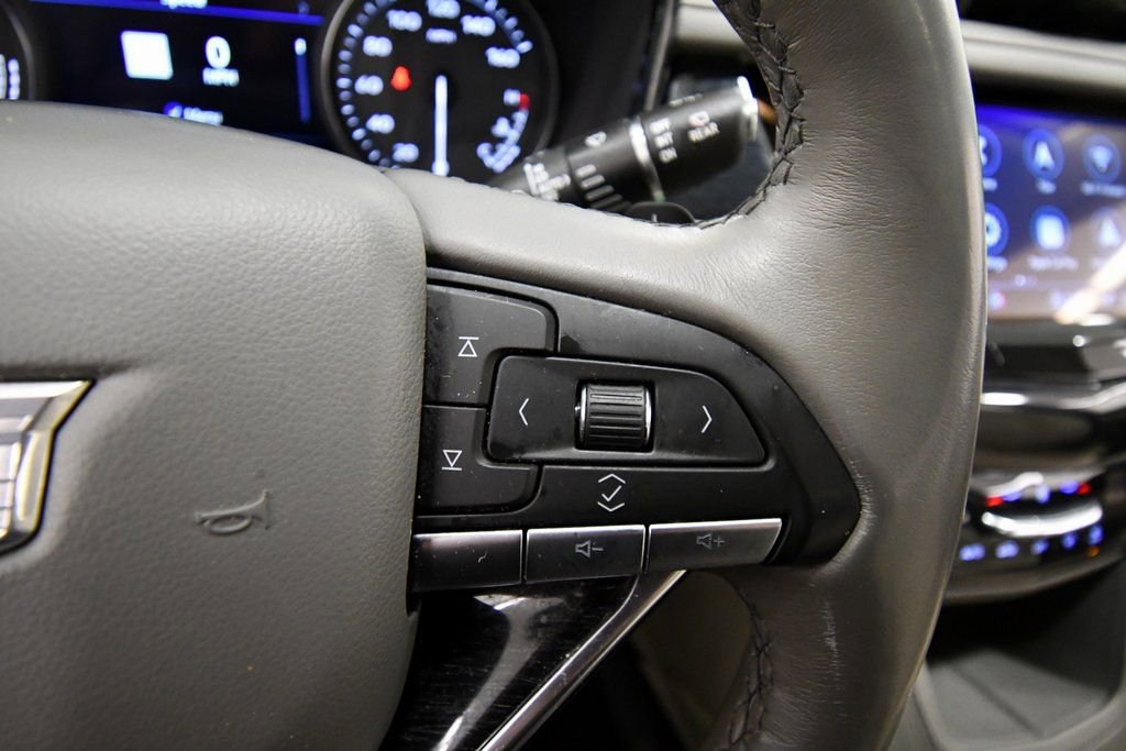 Used 2023 Cadillac XT6 Premium Luxury w/ Technology Package image 22