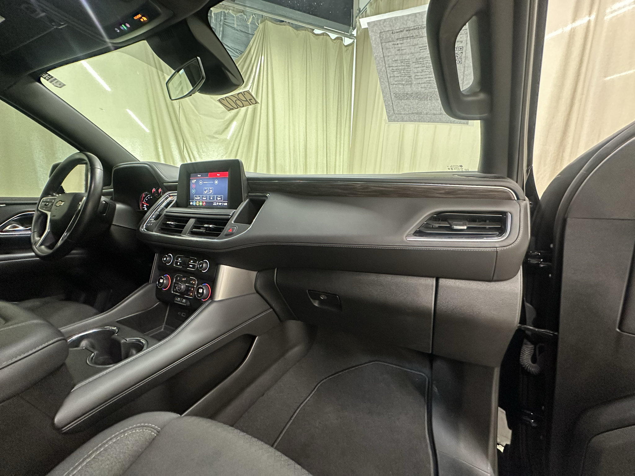 Used 2023 Chevrolet Tahoe LS AWD/4WD image 15