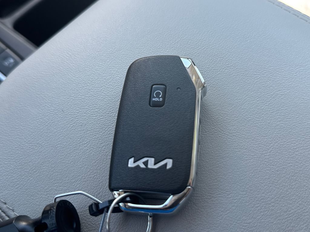 Used 2023 Kia Sorento EX FWD image 7
