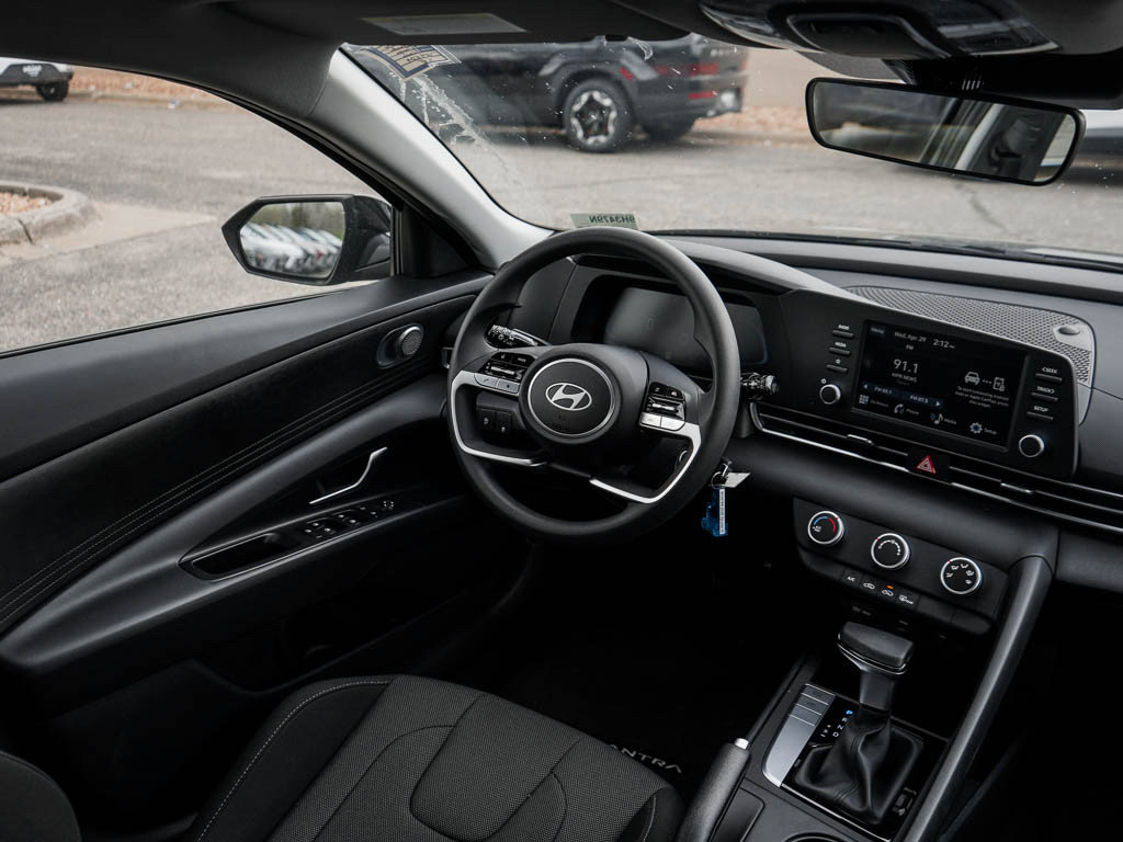 New 2026 Hyundai Elantra SE FWD image 12