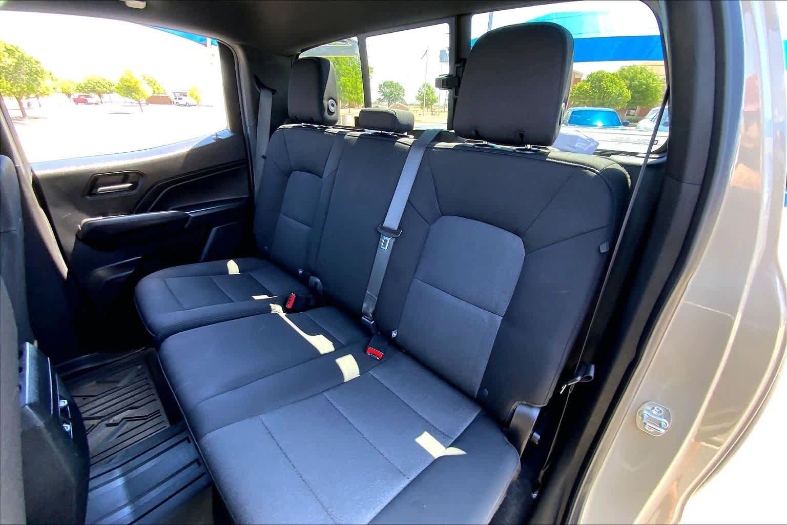 Used 2024 Chevrolet Colorado Trail Boss w/ Technology Package AWD/4WD image 21
