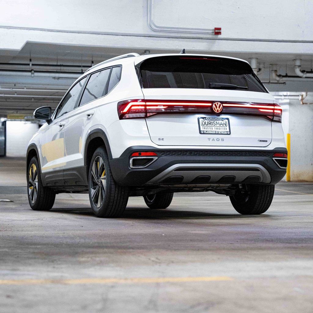 New 2025 Volkswagen Taos SE image 5