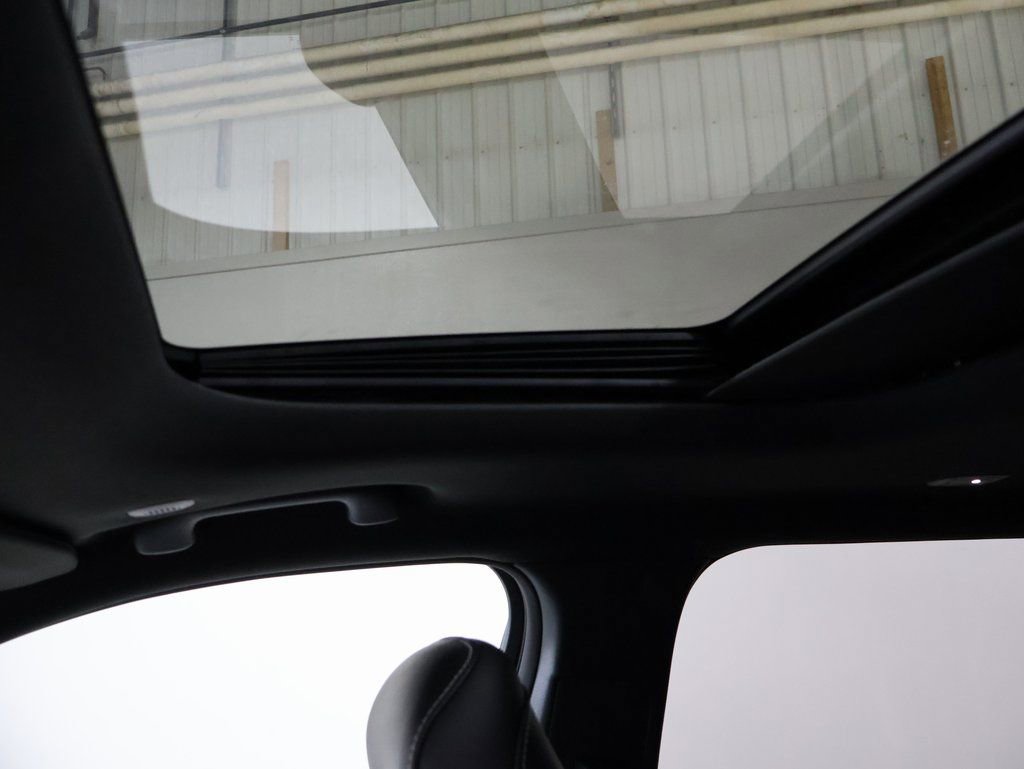 New 2025 Jeep Grand Cherokee L Altitude image 35