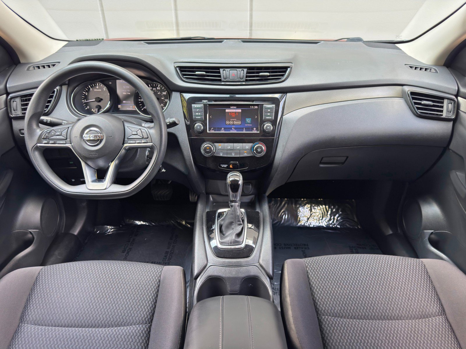 Used 2019 Nissan Rogue Sport S w/ Appearance Package FWD image 11