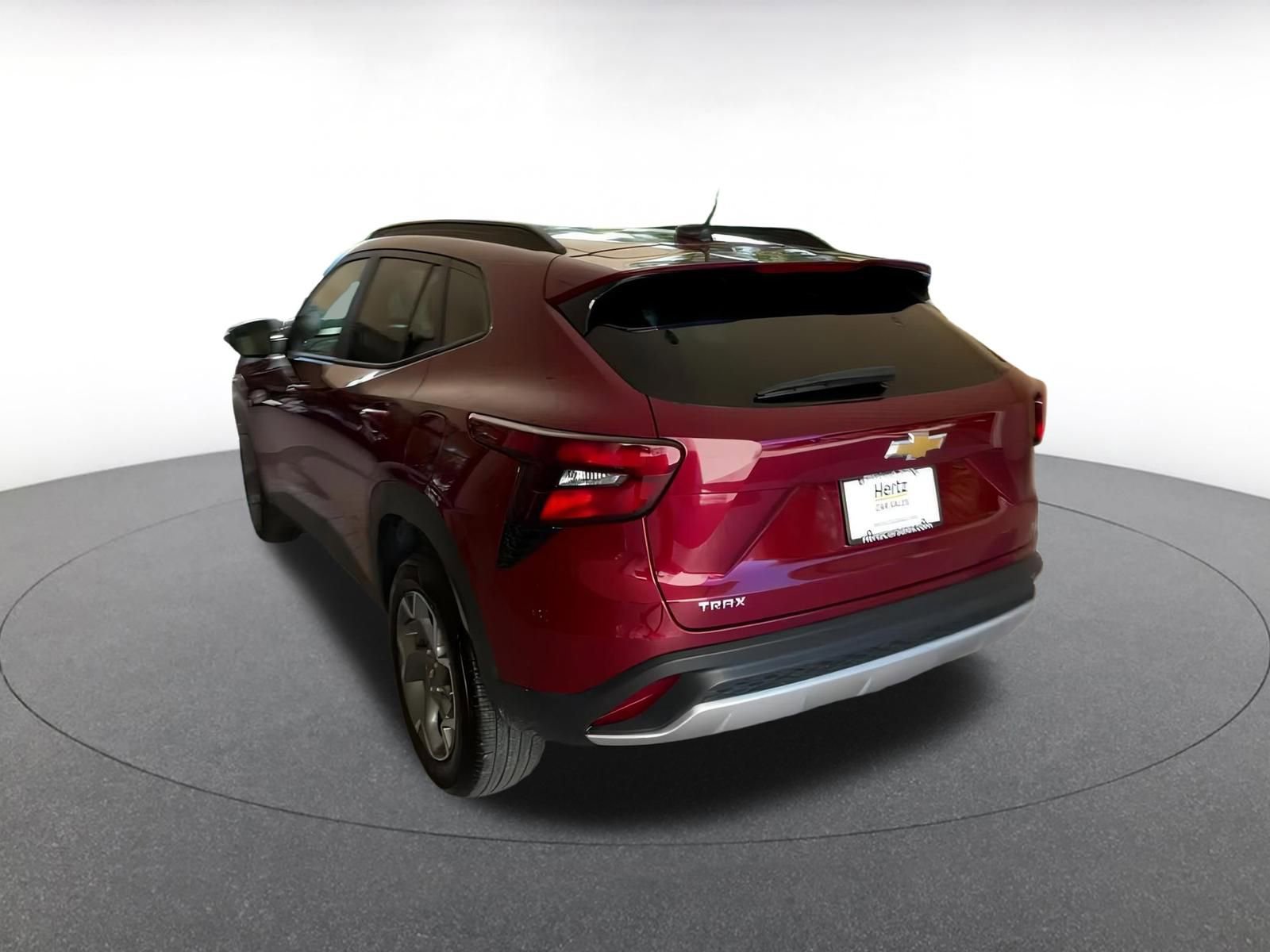 Used 2025 Chevrolet Trax LT image 11