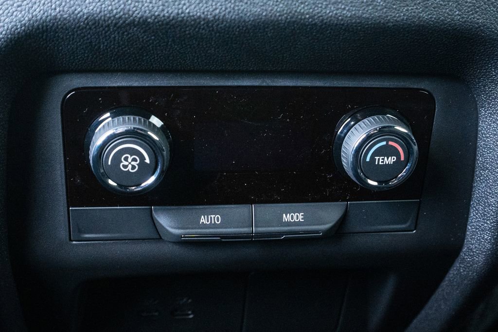 New 2026 Chevrolet Traverse LT w/ Midnight/Sport Edition image 35