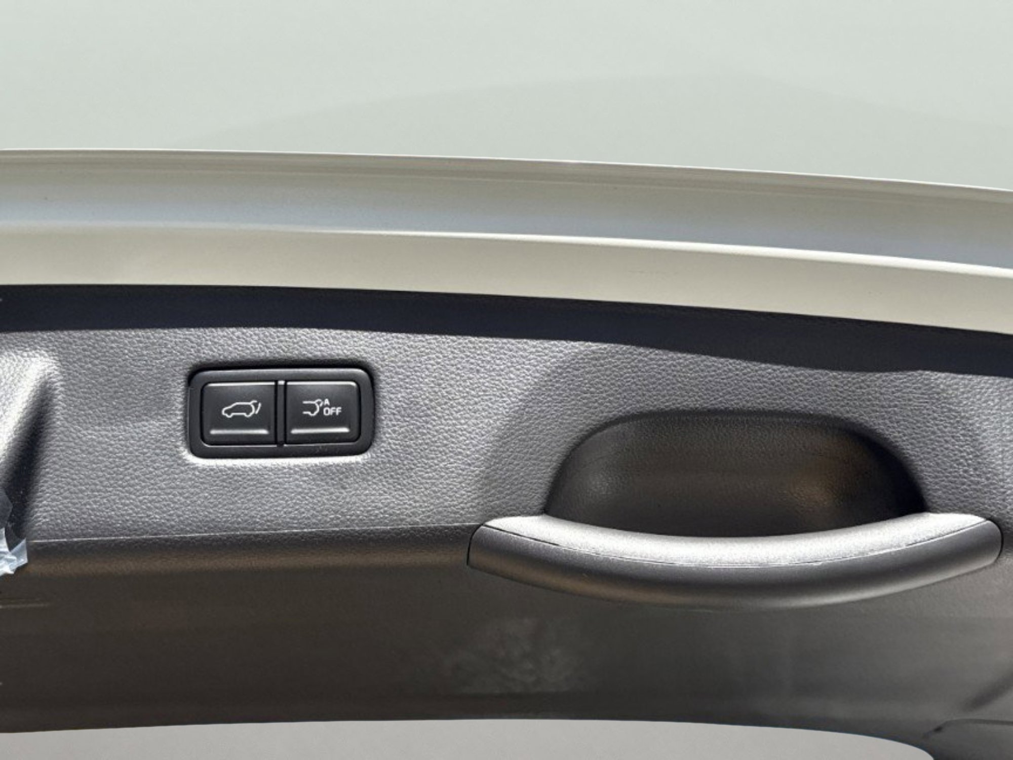 New 2026 Kia Carnival EX FWD image 24