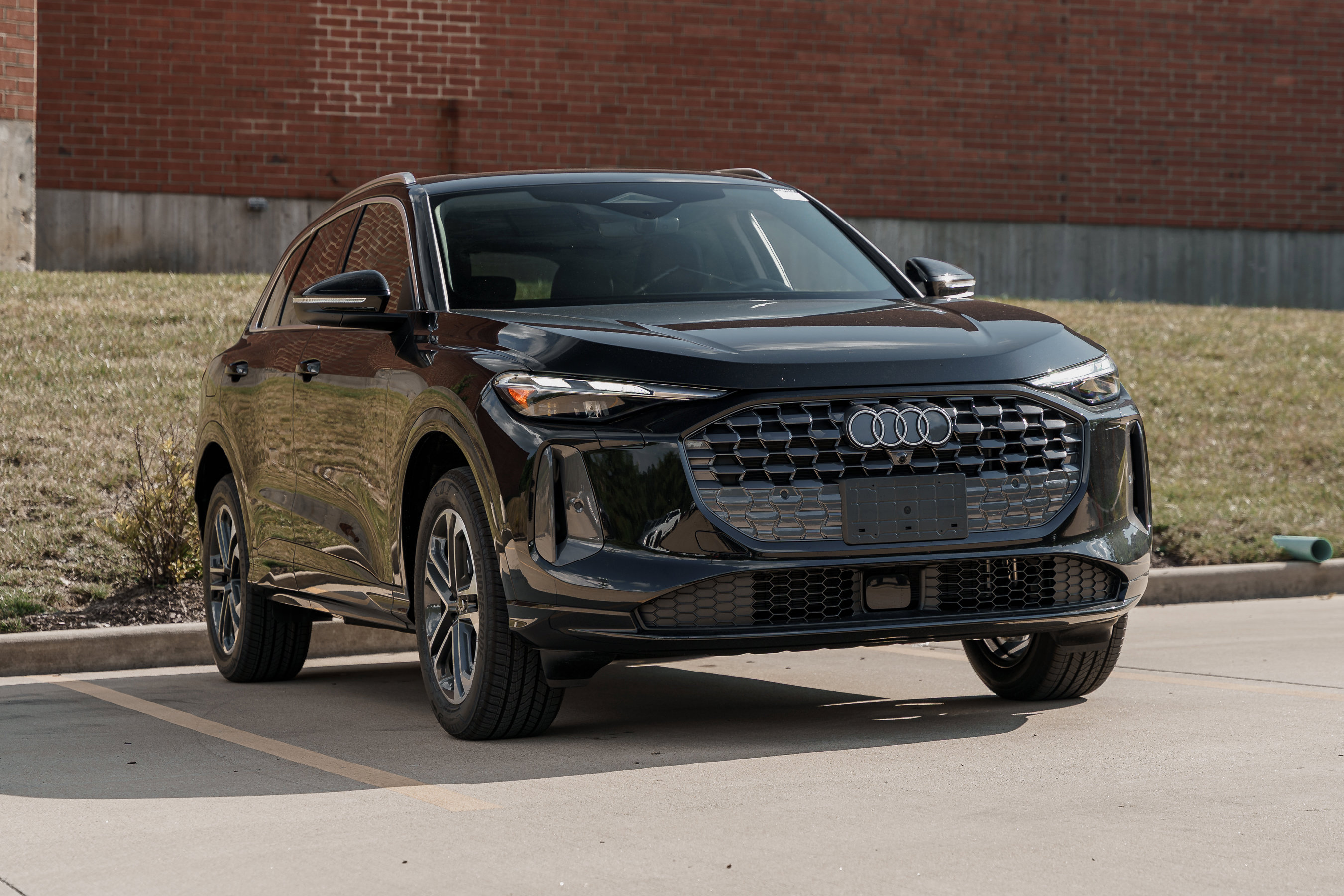 New 2025 Audi Q5 Premium