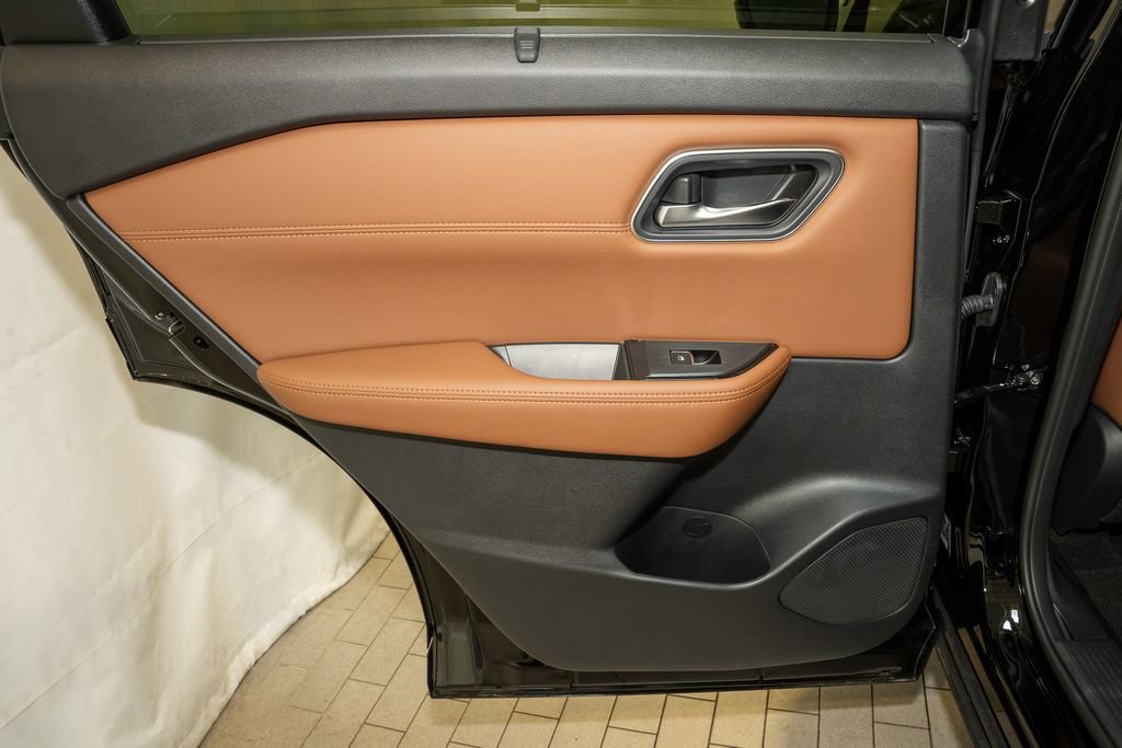 New 2026 Nissan Rogue Platinum w/ Platinum Premium Package image 21