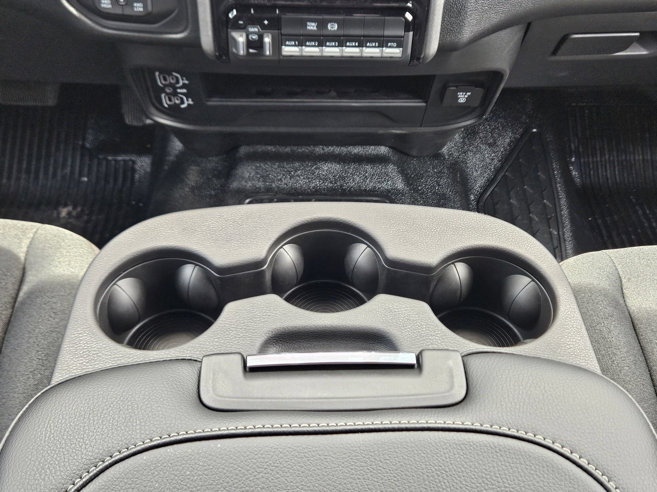 New 2026 RAM 3500 Tradesman AWD/4WD image 10