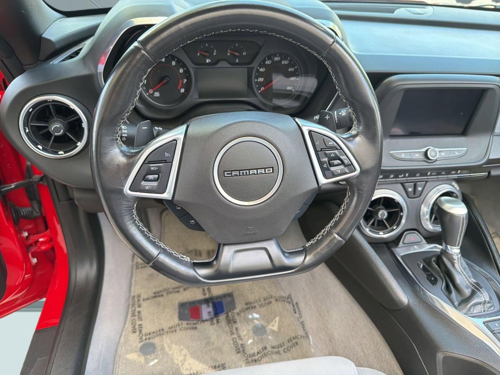 Used 2020 Chevrolet Camaro LT image 23