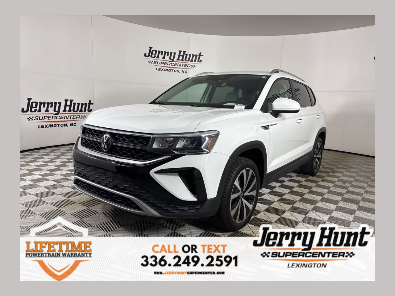 Used 2023 Volkswagen Taos SE w/ Panoramic Sunroof Package